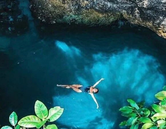 Half-Day Tour in Blue Hole mineral spring Negril with Transportation